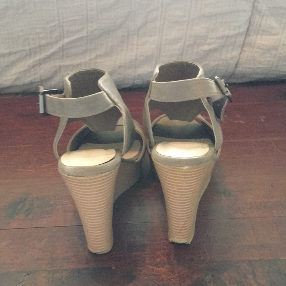 Wedges - Picture 4 of 4